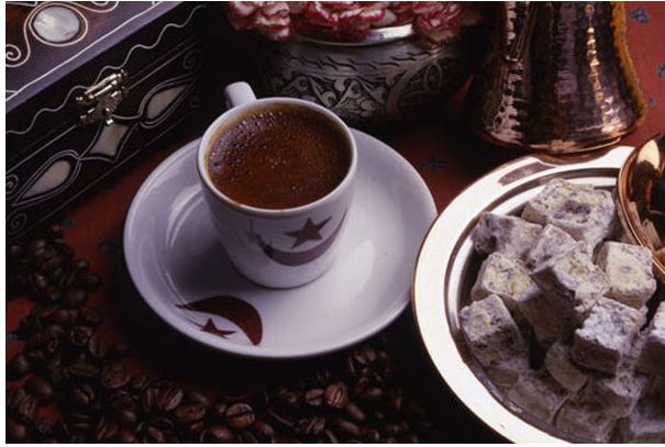 奢侈品商店被疯抢,土耳其里拉暴跌买奢侈品合算吗