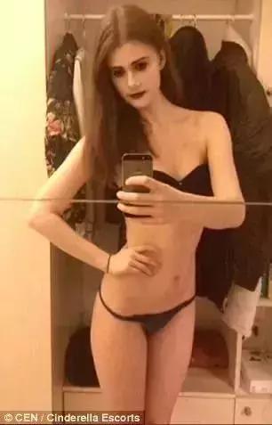 18岁嫩模1700万拍卖*夜初**：不要在最好的年纪，做最糟蹋自己的事！