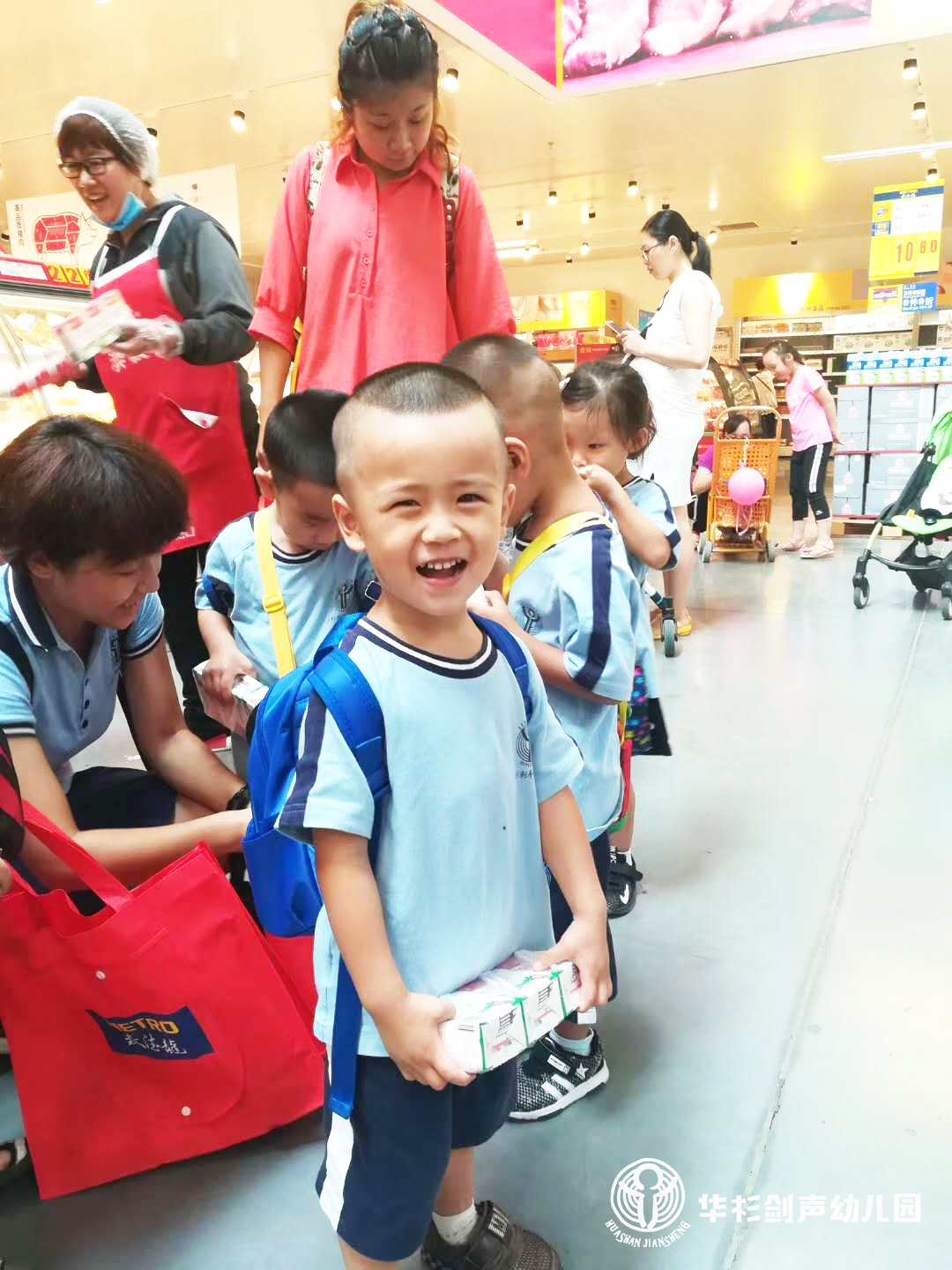 户外教学超市购物,户外超市采访课程