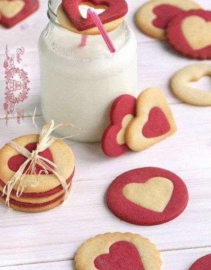 用甜品向你发射爱的小心心，提前预定七夕的甜蜜暴击！