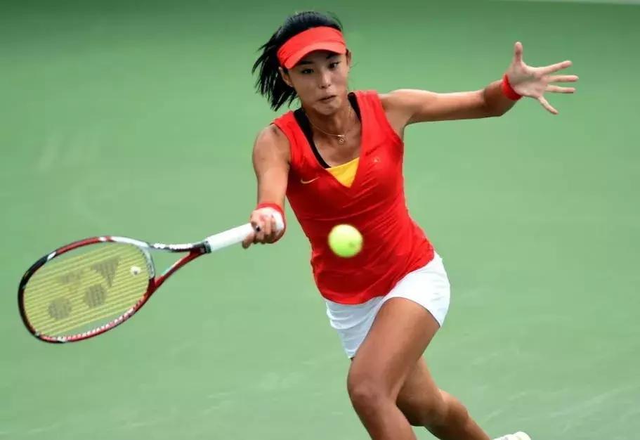 亚运会中国足球战绩,2014仁川亚运会200米比赛张培萌