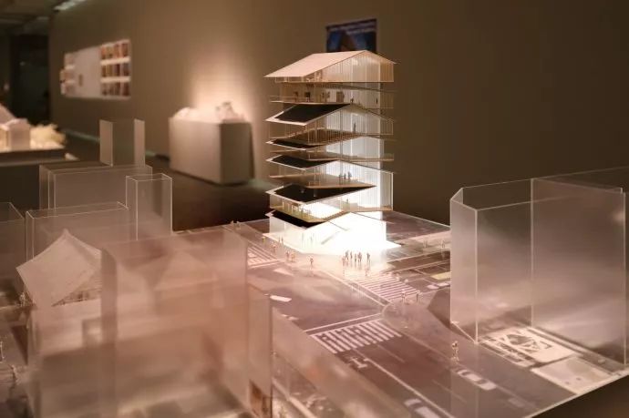 异化的负建筑—利星行偶遇隈研吾