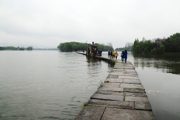 绍兴湖面上的桥,绍兴越城的桥