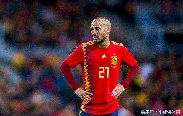 身为中场却高居射手榜第4，32岁的他低调离开，带走了我们的青春