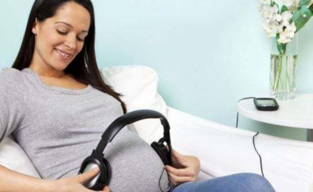 怀孕20周的胎儿有多重多长?孕5个月的胎儿开始胎动了吗?