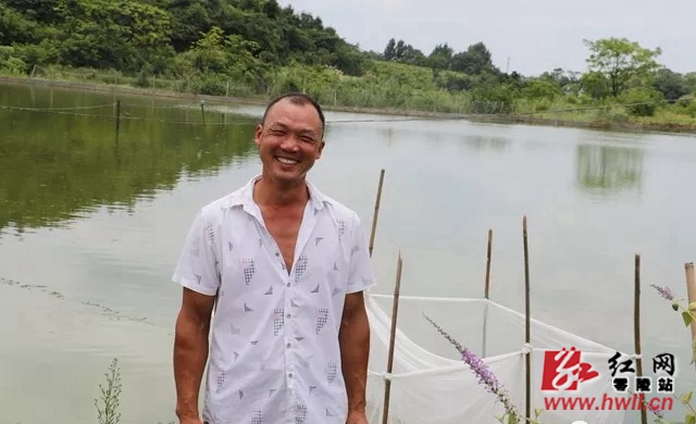 脱贫路上的笑脸总有一张打动你,脱贫攻坚群众幸福的笑脸