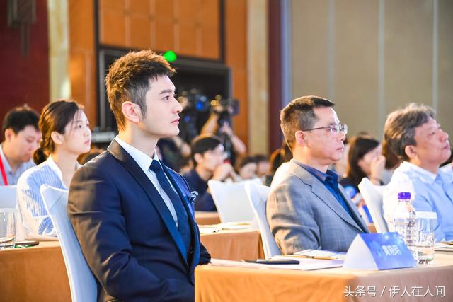 黄晓明古天乐对比,黄晓明岳云鹏差距