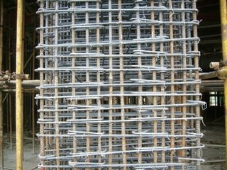 承台内柱子是否需要绑扎箍筋,建筑工地梁绑扎钢筋过程