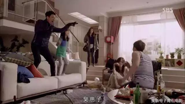 妈妈为救女儿进火场,妈妈穿越救女儿韩剧