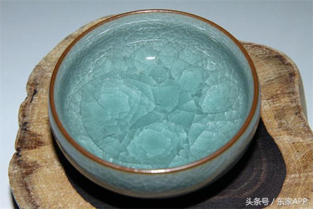 龙泉青瓷冰裂纹600元是什么样,龙泉青瓷冰裂纹中国工艺美术大师