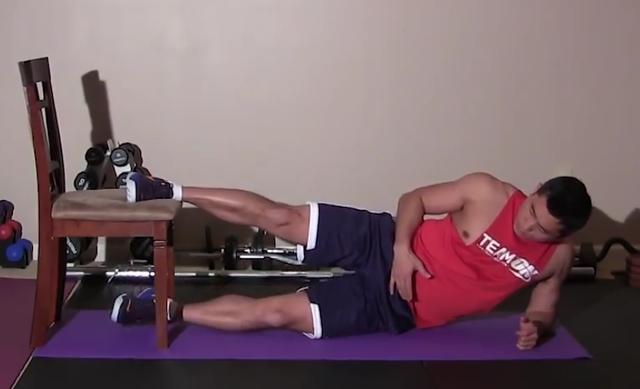 大腿内侧筋疼可以做运动锻炼吗,提臀紧致大腿根部内侧的瑜伽动作