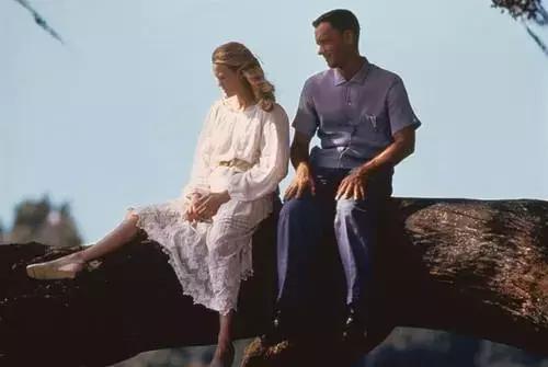 《劲话论》第21期丨阿甘鞋七夕特别款，让七夕这道送命题变送分题