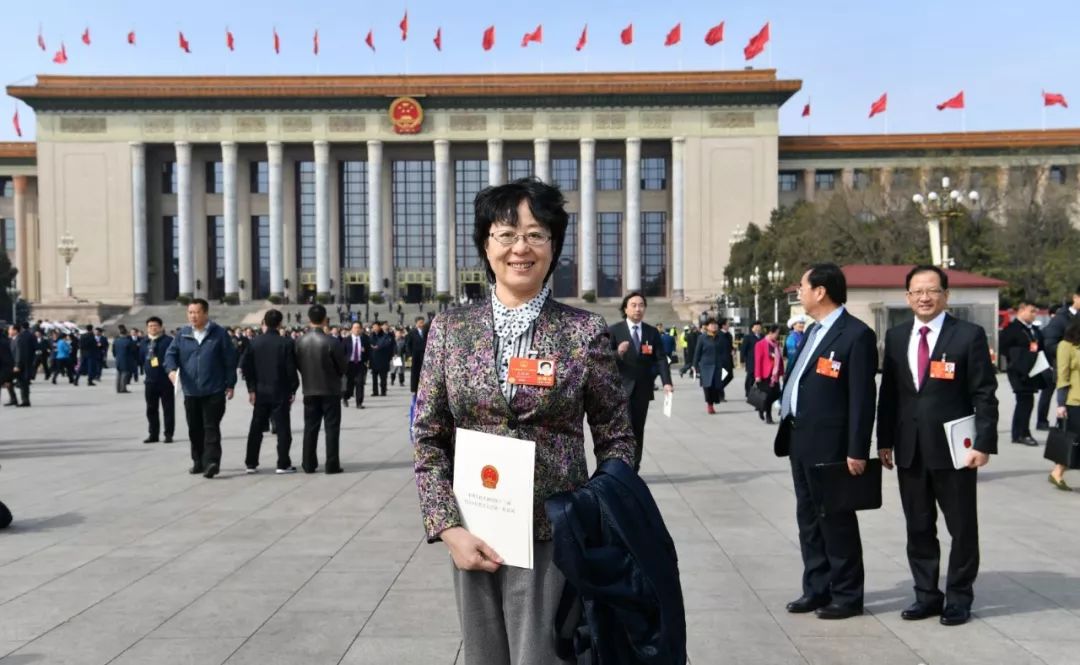 传奇“天使”乞国艳,让无力患者有力前行