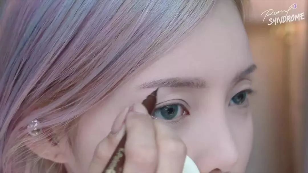 pony美妆教程仿妆,pony教程水光