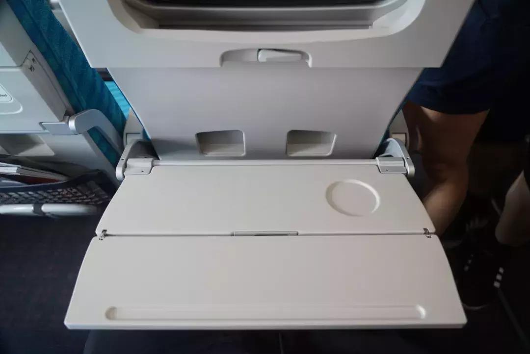 四川航空a350有超级经济舱吗,四川航空a330经济舱乘坐体验