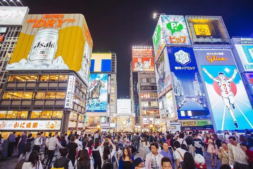 日本机场等候行李视频,日本搬行李视频