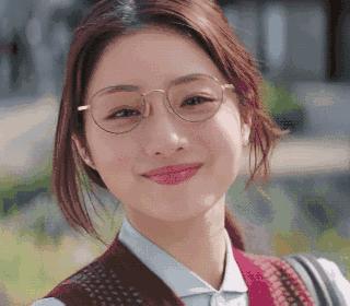 戴美瞳哪一款最舒服,戴美瞳买什么直径