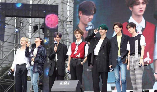 亚洲新歌榜年度盛典乐华七子,乐华七子nextheartfullofyou舞台