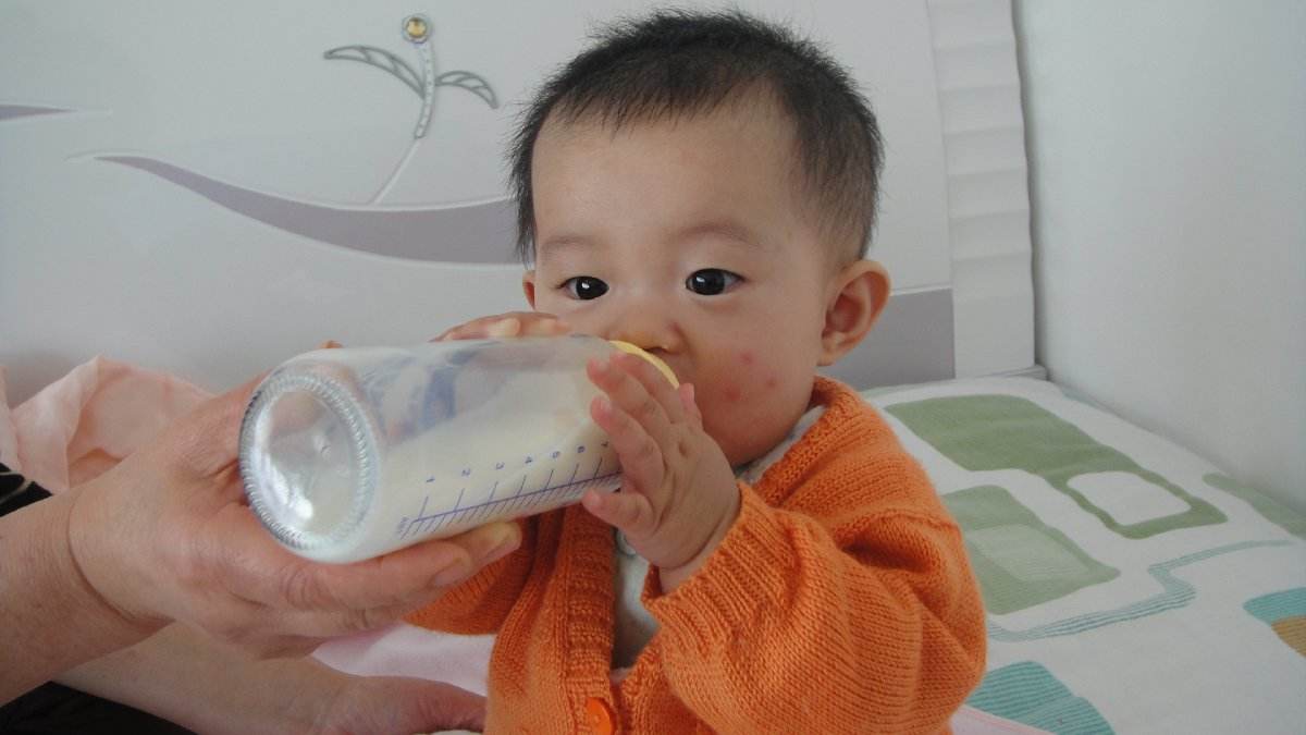 5个月宝宝就要断奶？太早了！为孩子好，断奶时间最好是这个时候