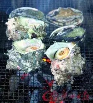 玉米烤肠的制作过程视频,街头淀粉烤肠的教程