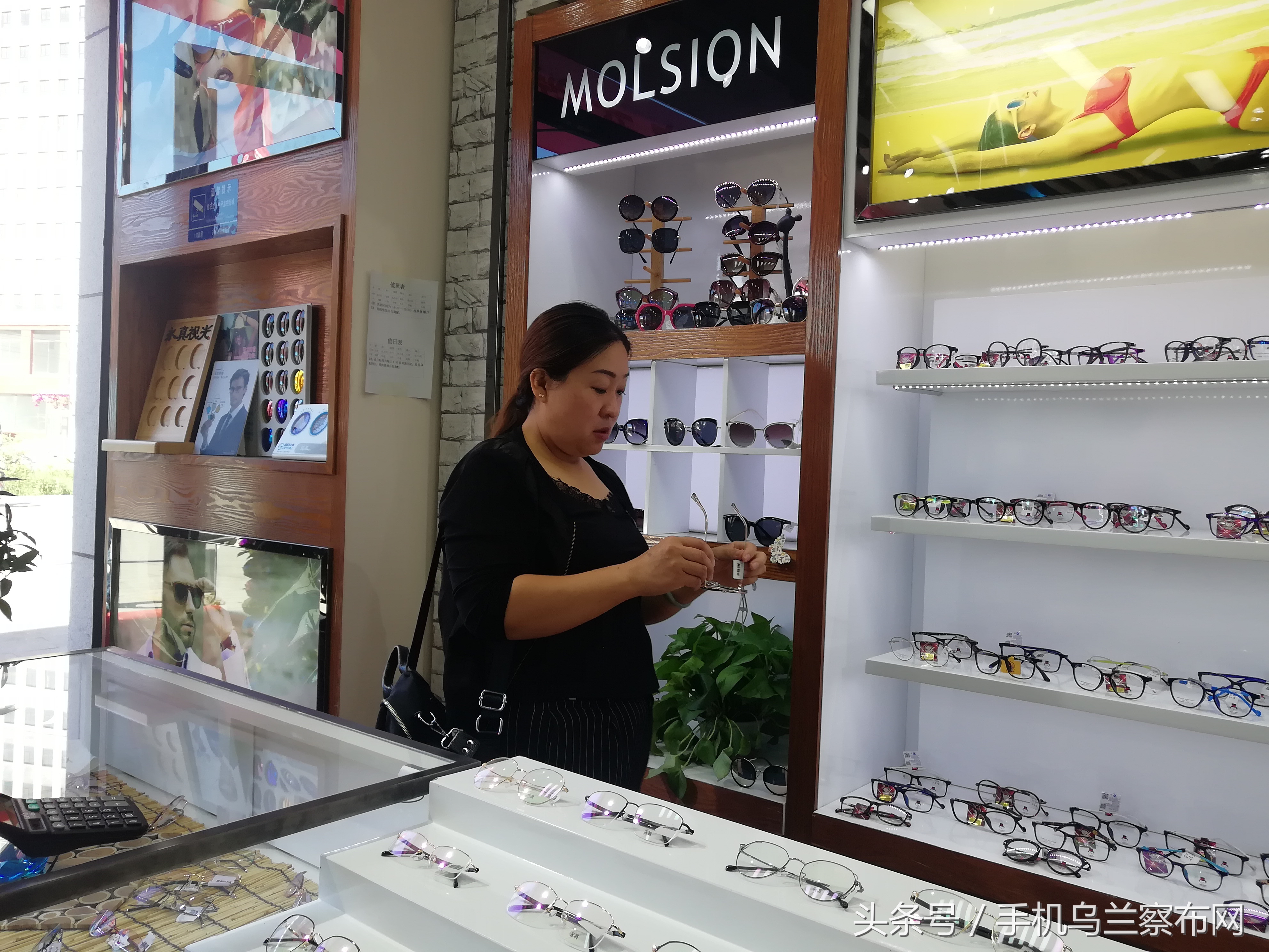 乌兰察布哪家眼镜店配镜好,永真眼镜专业验光配镜实体店