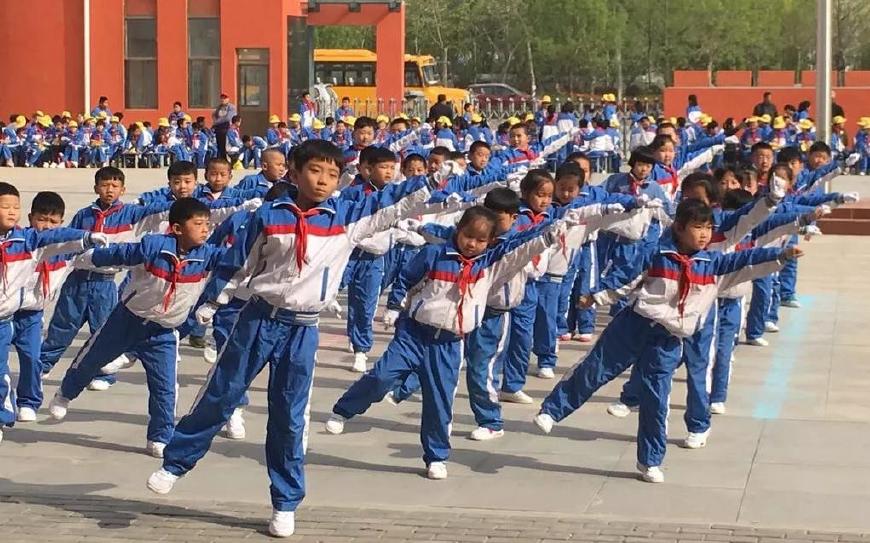 涓滃钩涓滃師灏忓,涓滃師涓績灏忓