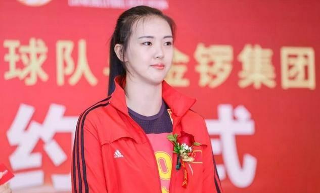 张常宁奥运会举重冠军,女排张常宁摸高