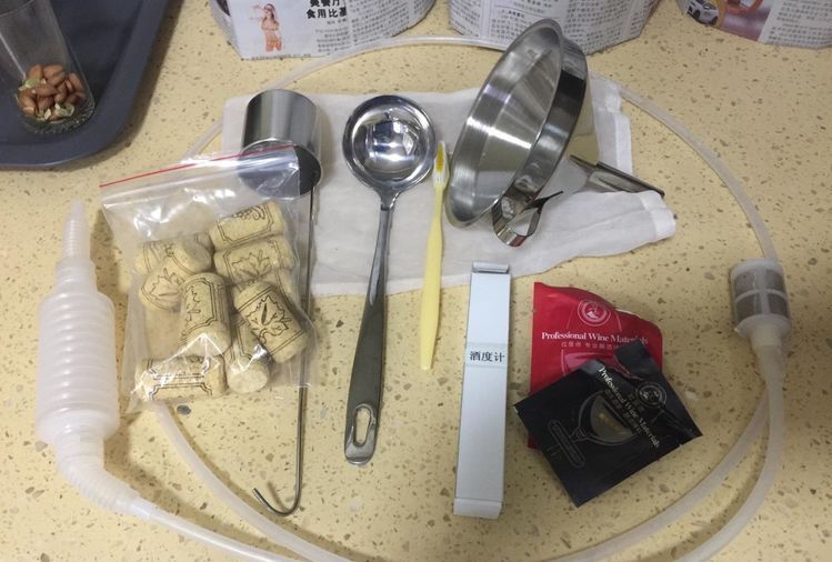 自酿葡萄酒的详细制作方法,葡萄酒正确做法自酿全过程