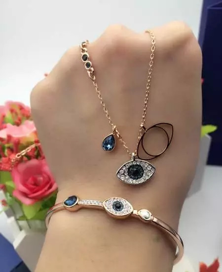 施华洛世奇的恶魔之眼和光明灰,施华洛世奇的恶魔之眼测评