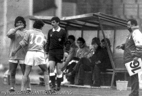 魔术师佐拉：斯坦福桥永远的宠儿，被遗忘的五大联赛任意球之王！