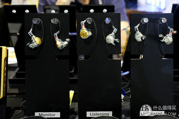 索尼sony初音限定版,索尼召开醇音系列音频产品发布会