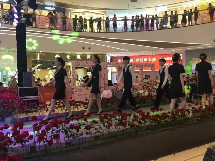 义乌哪里的美女多,义乌女士职业装