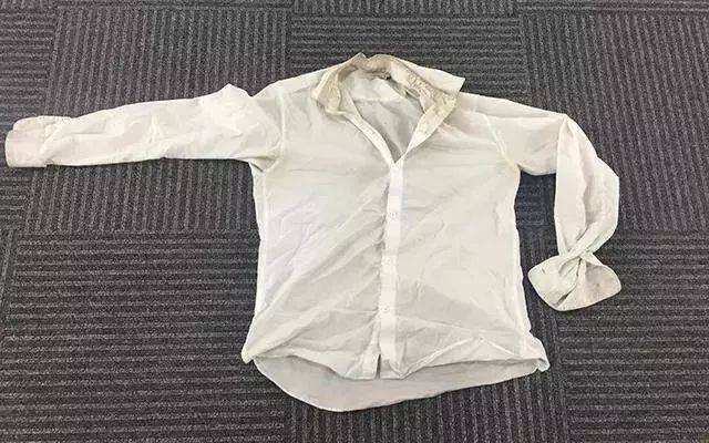 衣物的油渍可以用酒精除去吗,洗衣服白色血渍怎么洗掉