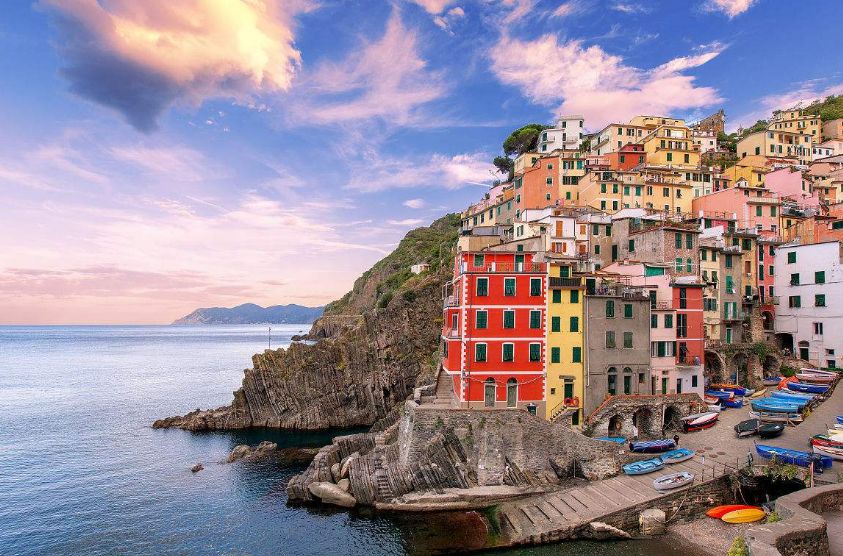 意大利的五渔村靠近什么海,意大利五渔村哪个村最经典