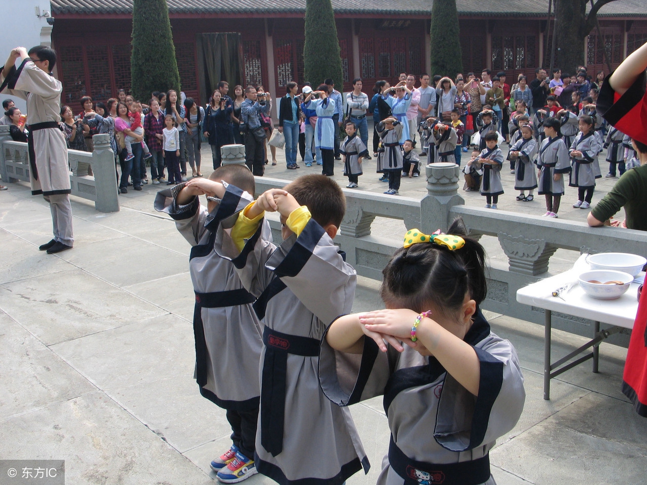 佛家是杂货铺道家是药铺,儒家是粮店道家是药店的理解