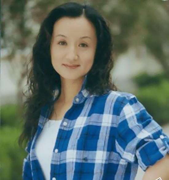 傅艺伟表演儿时,傅艺伟演的何仙姑