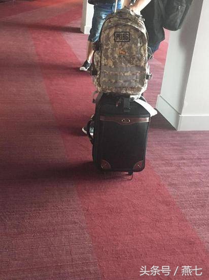 绝地求生虎符鼠标垫测评,金士顿hyperxfurys鼠标垫评测