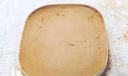 摔碎的粉饼、断掉的口红不要扔，化妆品“破镜重圆”之术很简单！