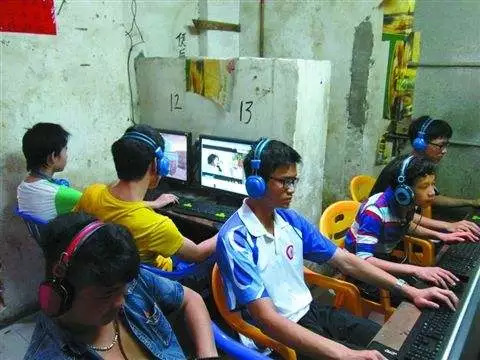 电竞冠军如何赚钱,电竞行业如何赚钱