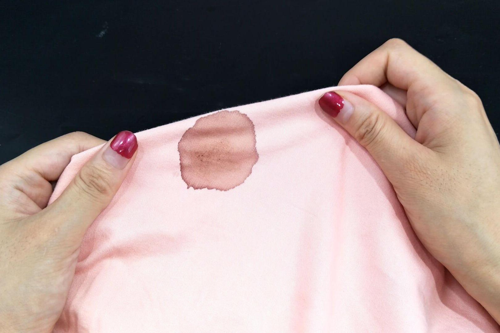 床单沾上血,床单沾到血渍油渍