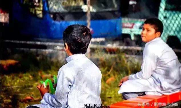 椹皵浠ｅか绂诲鐜囨渶楂樼殑鍥藉,澶╁爞鑳屽悗