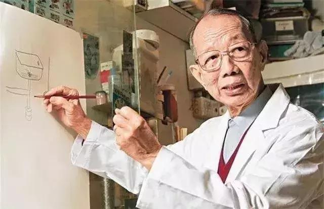 逃学威龙三部曲哪部最好看,逃学威龙的3个经典