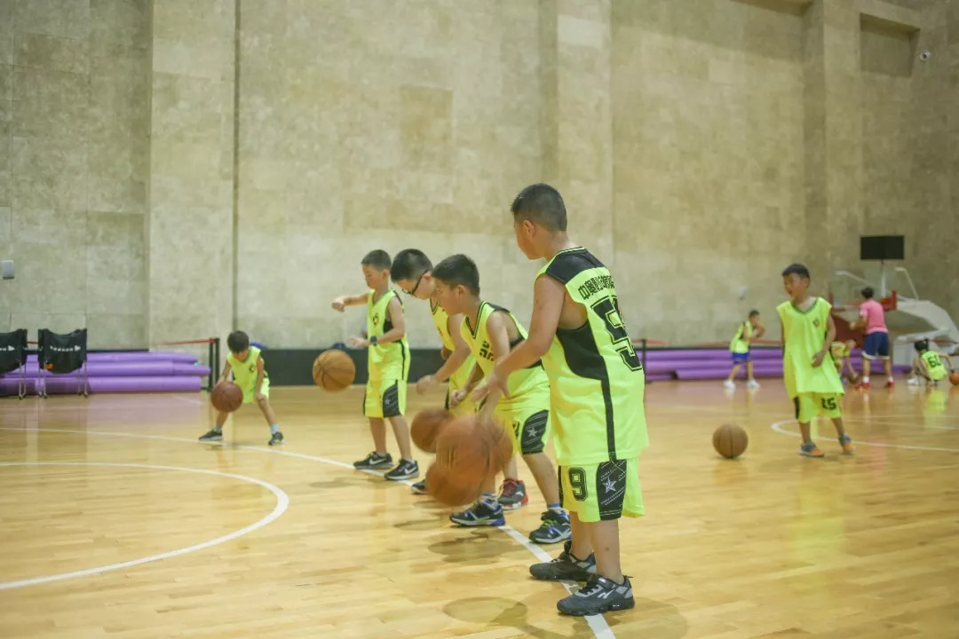 映象青白江｜汗流浃背才快活！傍晚的文体中心有最活力激情的一面！