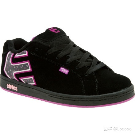 滑板鞋有什么特性,滑板鞋最火的是哪一款