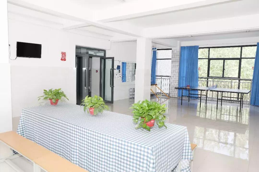 准大学生寝室必备清单,准大学生的学校