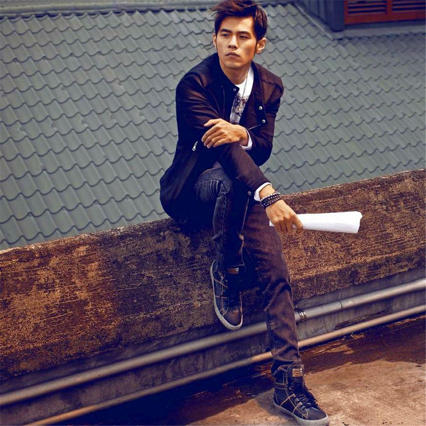 他才华横溢精通11国语言,他才华横溢全文免费阅读