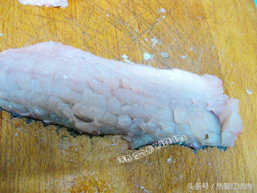 教你一种草鱼的做法超级好吃,家常版草鱼新做法味道鲜美又可口