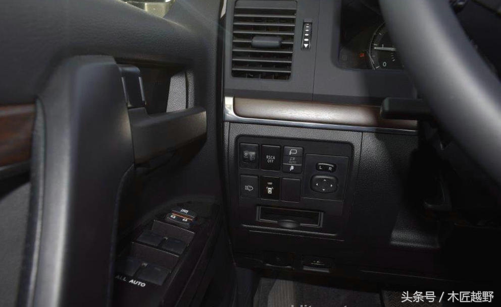 亚瑟王神剑传奇,亚瑟王神剑完整版