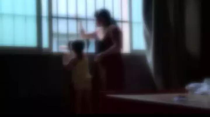 3岁女孩从幼儿园回来后*体下**受伤处女膜破裂丨园内监控不见了!