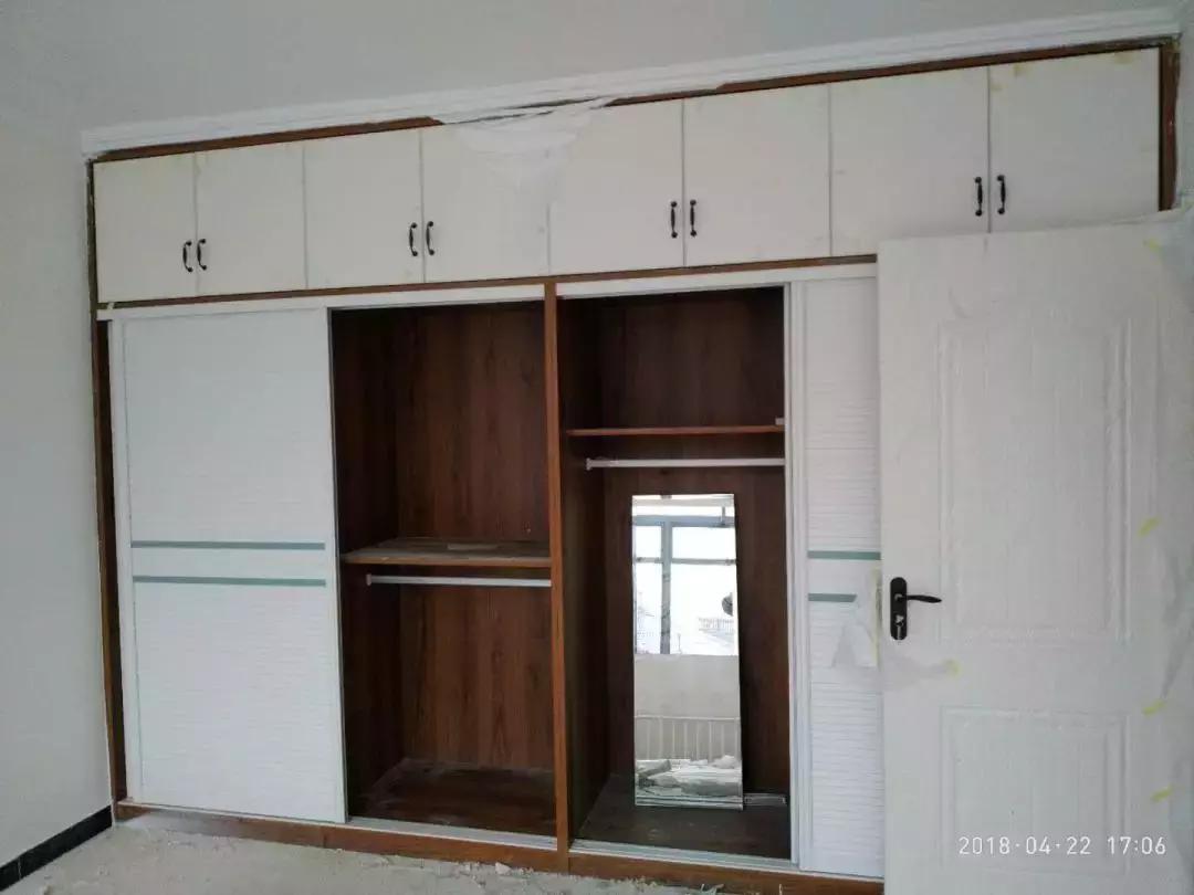 橱柜柜体颜色难看怎么补救,橱柜柜体柜门颜色不一致